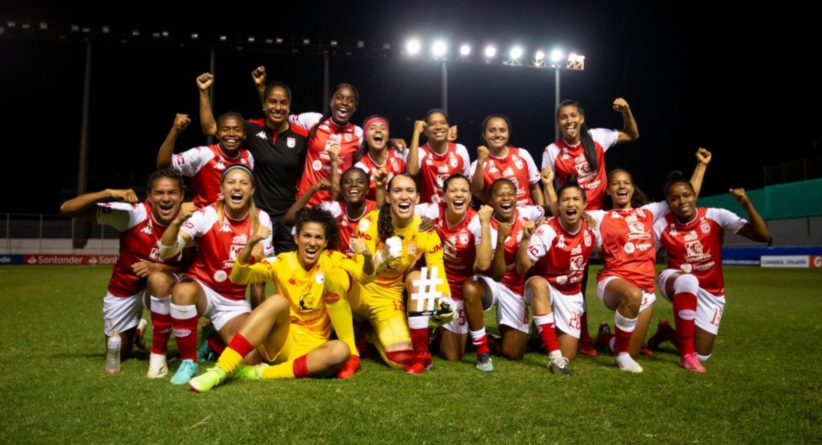 Santa Fe se clasificó a las semifinales de la CONMEBOL Libertadores Femenina. Foto: Twitter @SantaFe