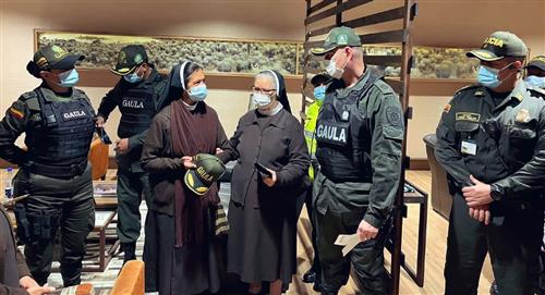 Regresa a Colombia monja que estuvo secuestrada en Mali durante cuatro años