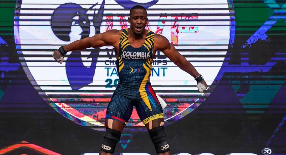 Lesman Paredes rompe récord mundial en levantamiento de pesas. Foto: Comité Olímpico Colombiano