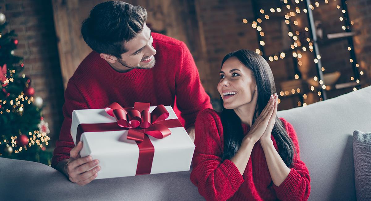 Regalos de Navidad: 3 cosas que puedes obsequiar a una mujer vanidosa. Foto: Shutterstock
