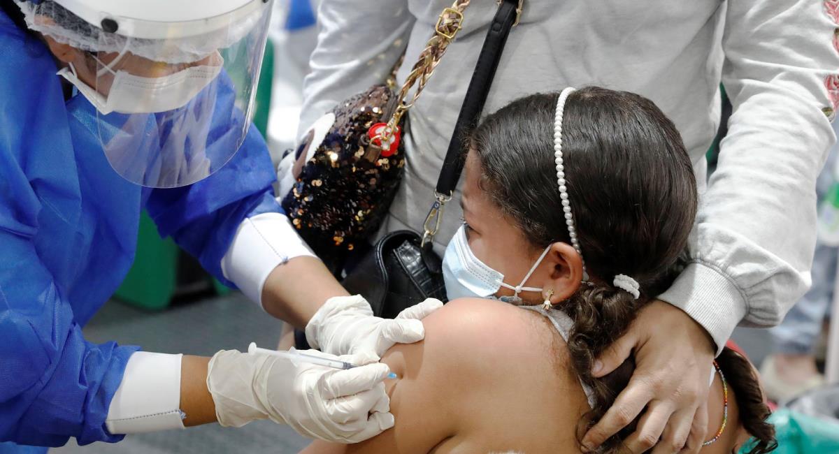 En Colombia 27.850.680 ciudadanos cuentan con su esquema completo de vacunación. Foto: EFE
