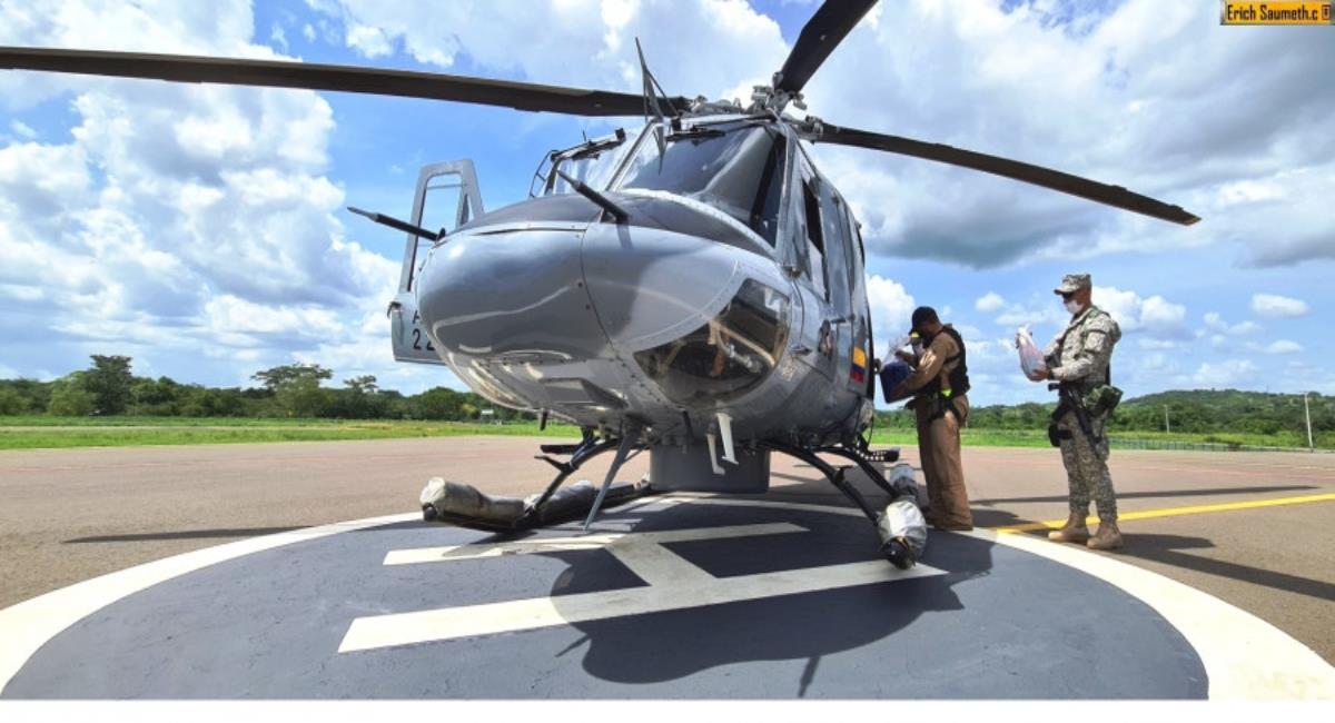 La Armada de Colombia recibe un helicóptero Bell 412 EPX. Foto: Infodefensa.com