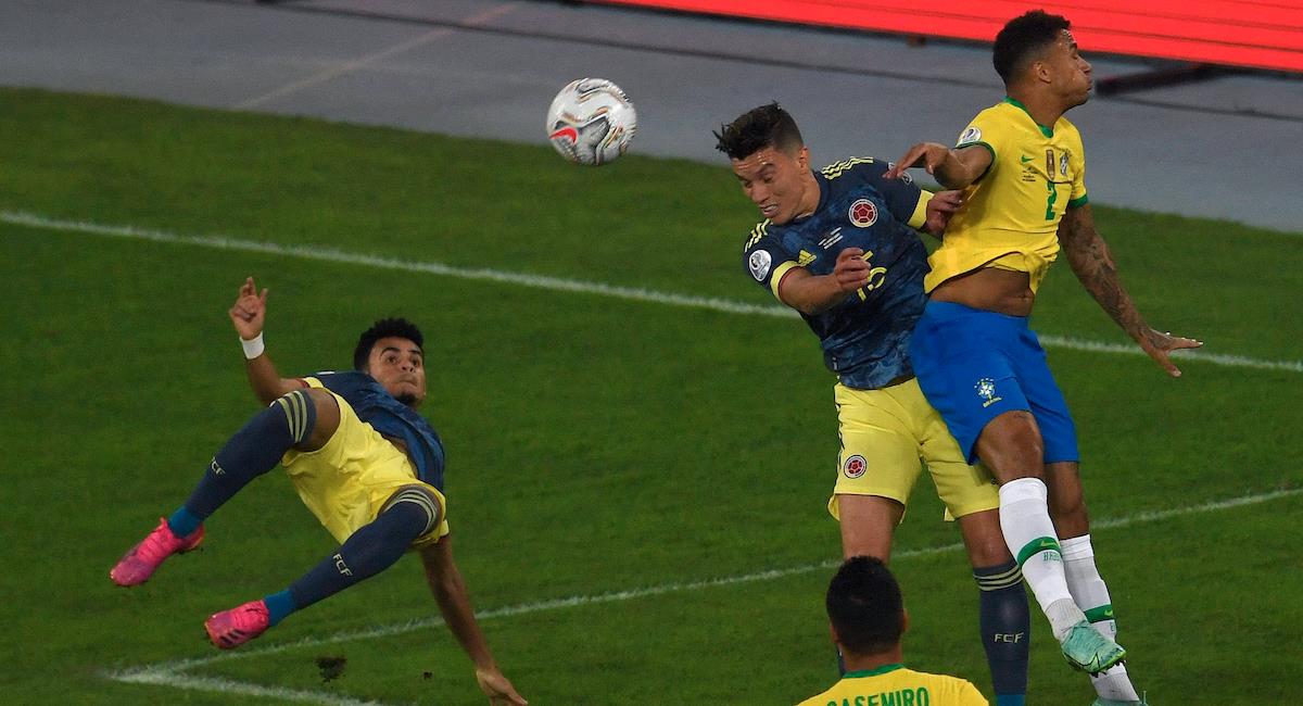 La 'bolea' de Díaz no quedó entre los tres mejores goles del 2021. Foto: Twitter @LuisFDiaz19