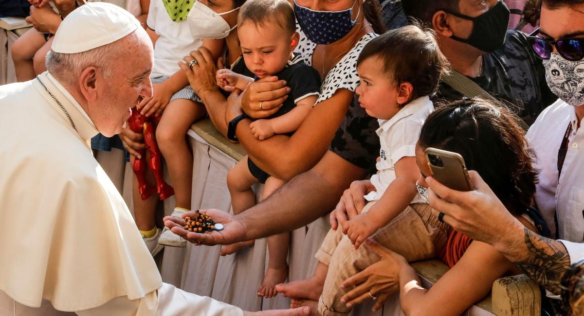 Las entidades encargadas de los procesos de adopción deberían ser mas rápidas. afirmó el papa. Foto: Shutterstock