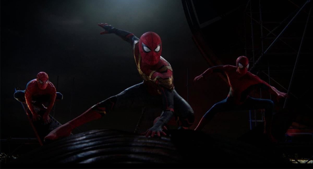 "Spider-Man: No Way Home" reunió a los tres Peter Parker que se han visto en cine. Foto: Twitter @SpiderManMovie