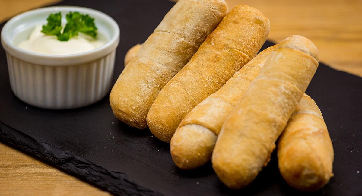 Si quieres hacer tus propios 'Deditos' de queso, esta es la receta que debes practicar. Foto: Shutterstock