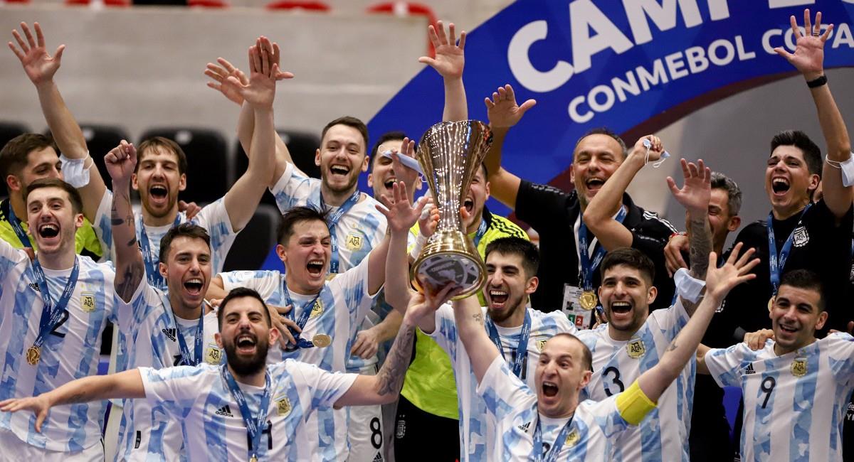 Argentina derrotó a Paraguay y salió campeón de la Copa América de Fútsal. Foto: EFE