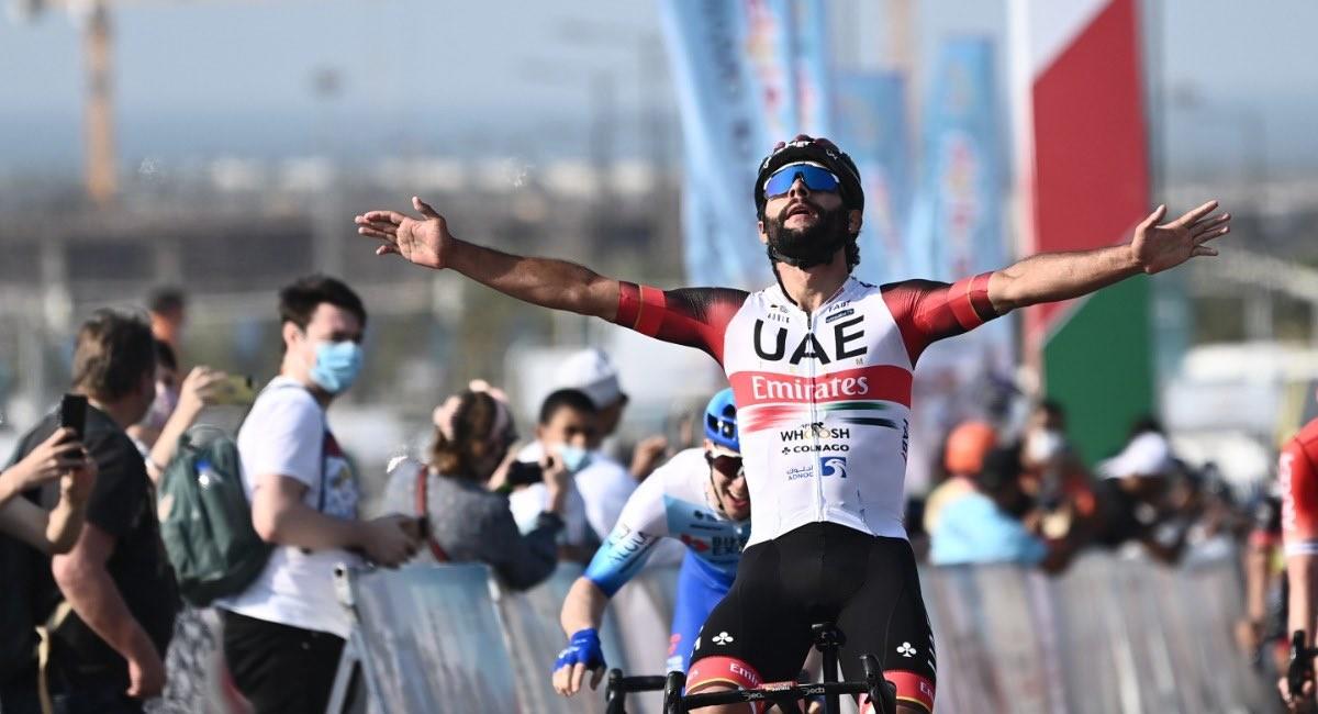 Fernando Gaviria logró coronarse en la primera etapa. Foto: Twitter Tour de Omán