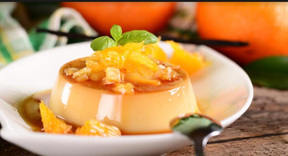 Con este flan de mandarina también puedes sorprender a tu pareja en una fecha especial. Foto: Shutterstock