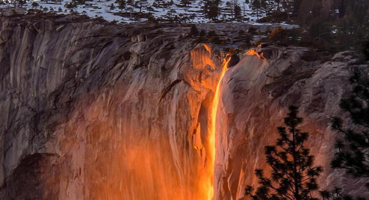 El fenómeno natural, se forma en la catarata de agua con una caída de 305 metros de altura. Foto: Twitter @Sertumore