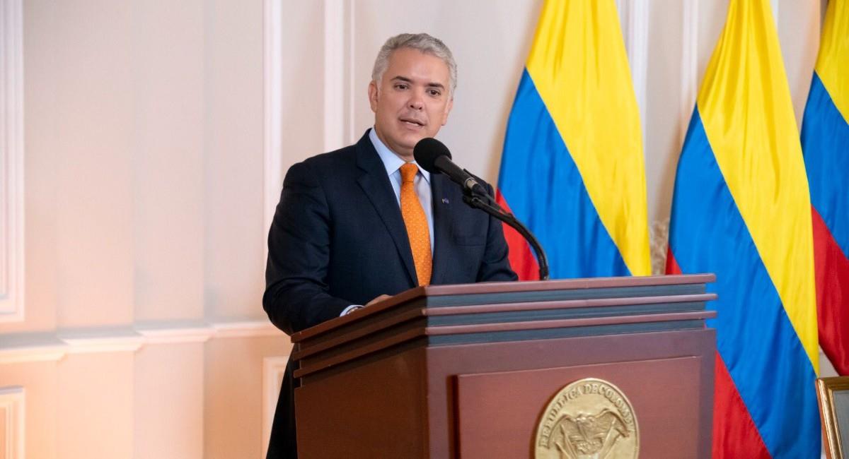 El jefe de Estado se refirió al papel que podría jugar Colombia en dicho conflicto y descartó la opción de enviar soldados a ese territorio. Foto: Twitter @IvanDuque