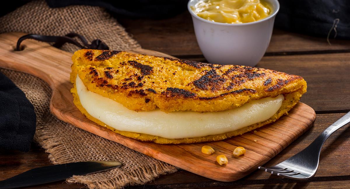 Así podrás hacer tus propias arepas de Choclo, con mucho sabor y una textura deliciosa. Foto: Shutterstock