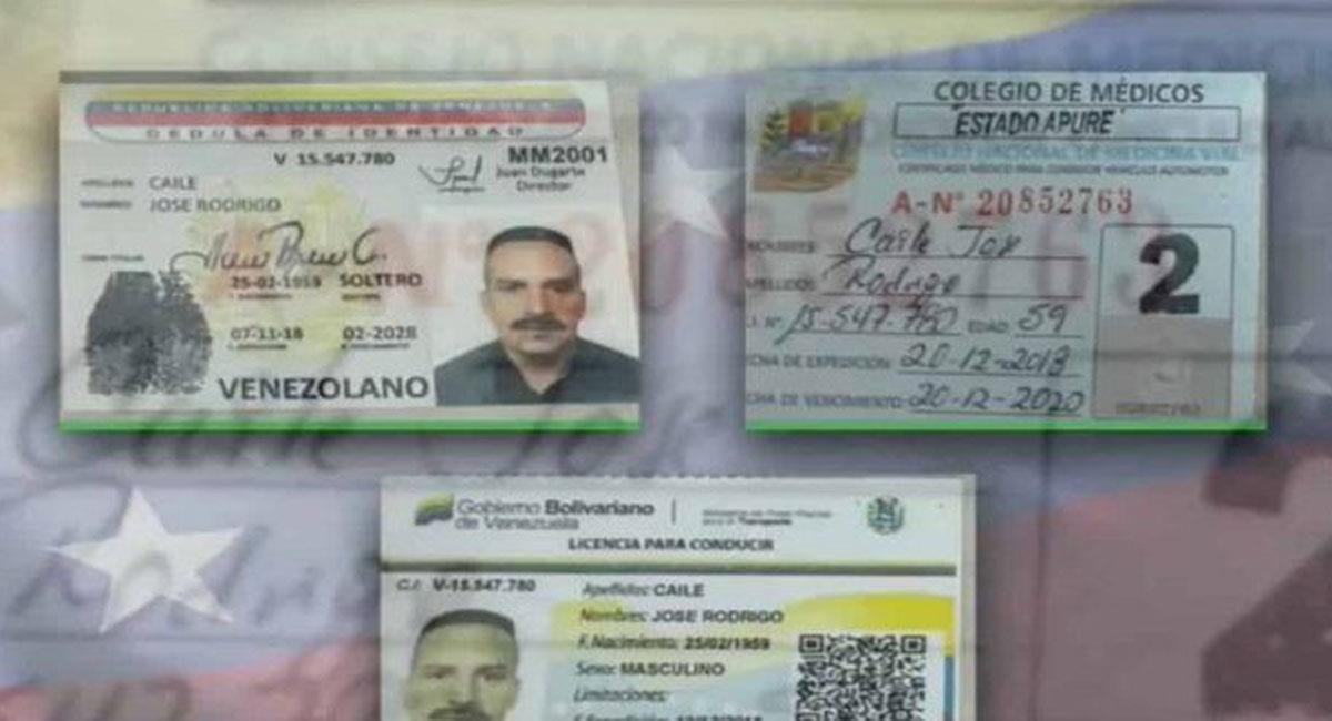A varios cabecillas de las disidencias de las Farc se les ha encontrado documentos de identificación venezolanos. Foto: Twitter @CronicaPolicial