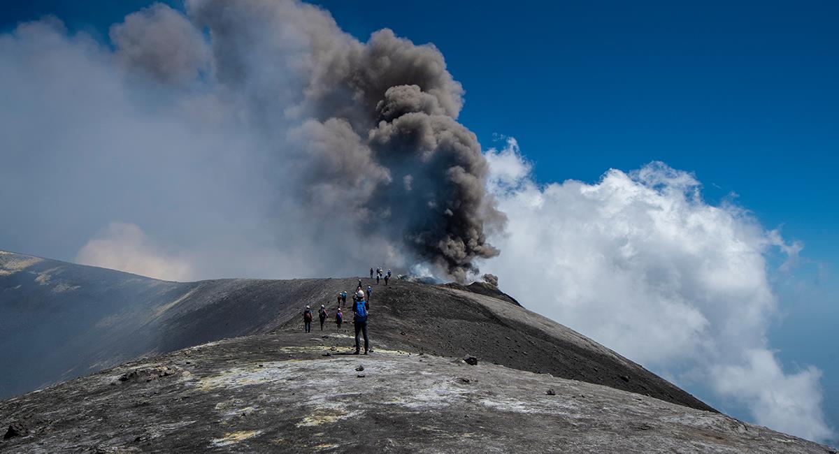 El nuevo estudio sugiere que el magma, tiene la información de sus erupciones. Foto: Shutterstock