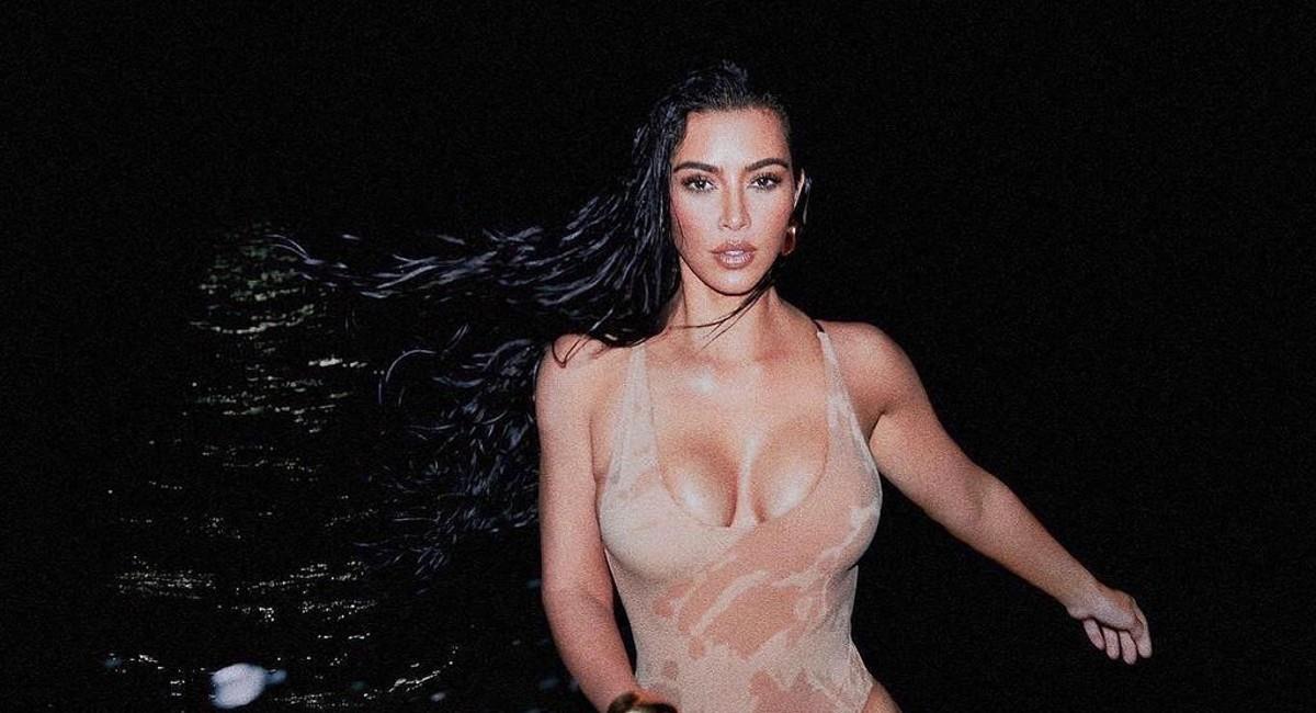 Kim Kardashian lanza su marca de vestidos de baño. Foto: Instagram @kimkardashian