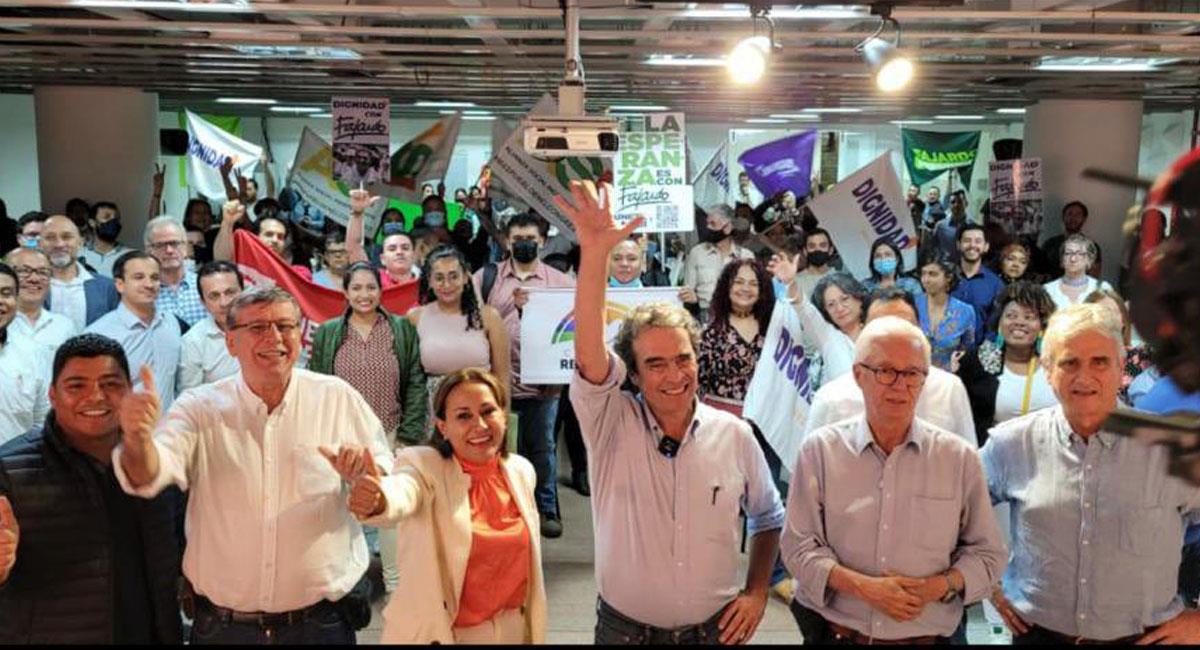 Sergio Fajardo y su equipo se concentrarán en las regiones tratando de ganar el voto de los indecisos. Foto: Twitter @sergio_fajardo