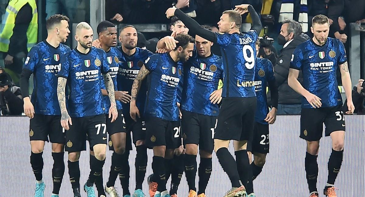 Inter de Milán se llevó el derbi de Italia con polémica. Foto: EFE