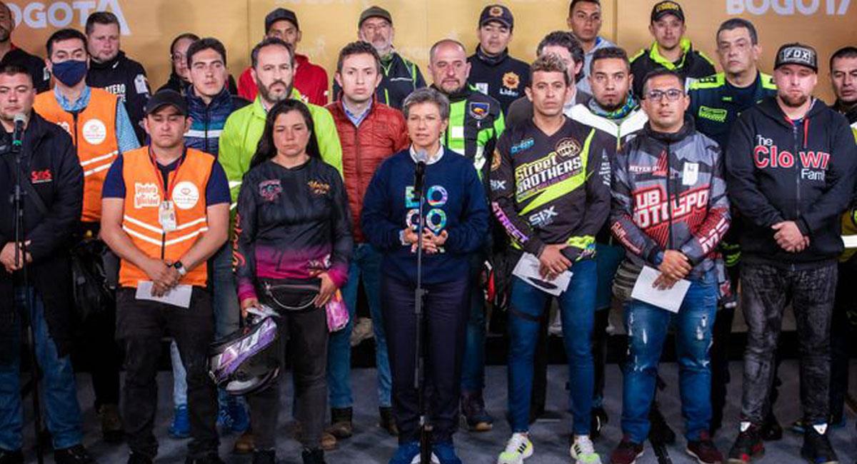 Luego de 3 horas de reunión se llegó a un acuerdo entre la alcaldesa de Bogotá, Claudia López, y motociclistas. Foto: Twitter @elespectador