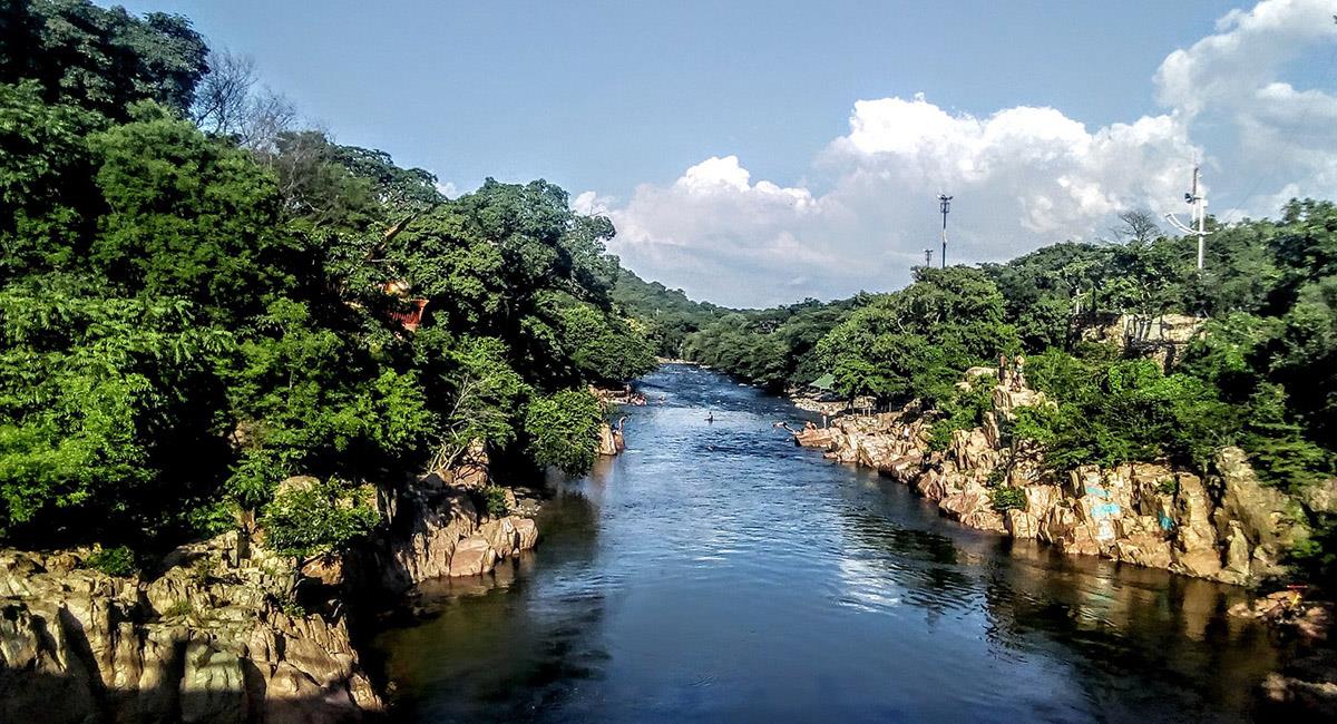 El Río Guatapurí, desciende la Sierra Nevada de Santa Marta hasta Valledupar. Foto: Twitter @Elatanquero
