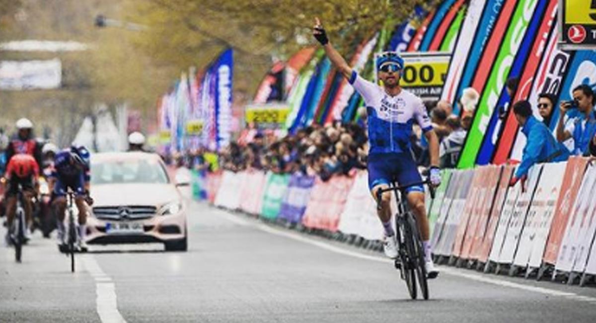 Patrick Bevin ganador de la tercera etapa del Tour de Romandía. Foto: Instagram paddybevin