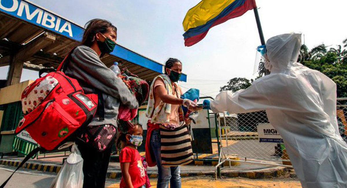 El Gobierno de Colombia sigue empeñado en mejorar las condiciones de vida de los migrantes venezolanos. Foto: Twitter @polianalitica