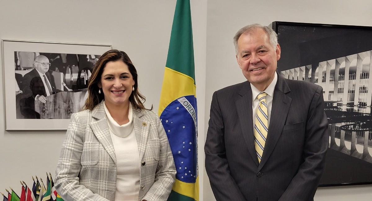Cristiane Britto, ministra de Familia de Brasil, y Alejandro Ordóñez. Foto: Twitter @A_OrdonezM