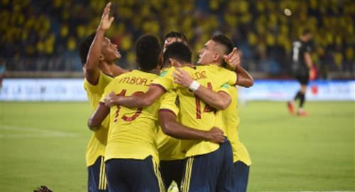El técnico argentino que "se baja del bus" de la Selección Colombia