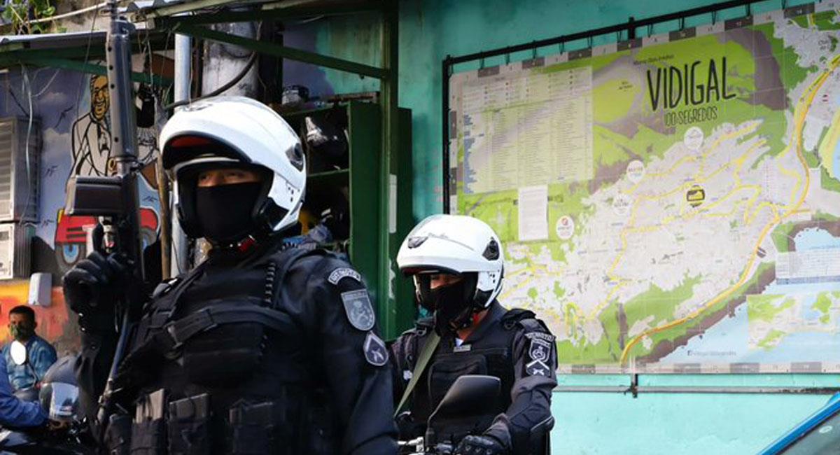 22 fallecidos arroja un operativo policial en Vila Cruzeiro, una zona dominada por el 'Comando Vermelho'. Foto: Twitter @NewsCop_media