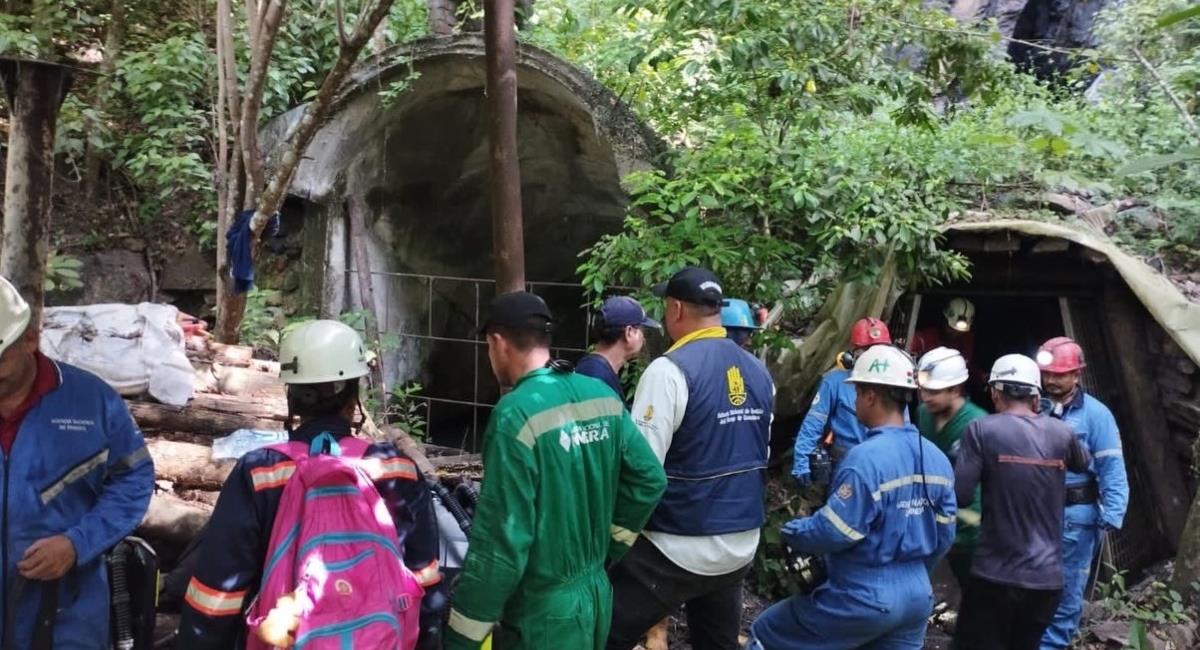 Explosión en mina de carbón deja un muerto y otros 14 trabajadores atrapados. Foto: Twitter @GoberNorte
