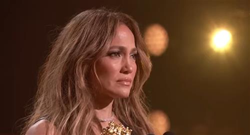 Jennifer Lopez da un emotivo discurso en los premios MTV