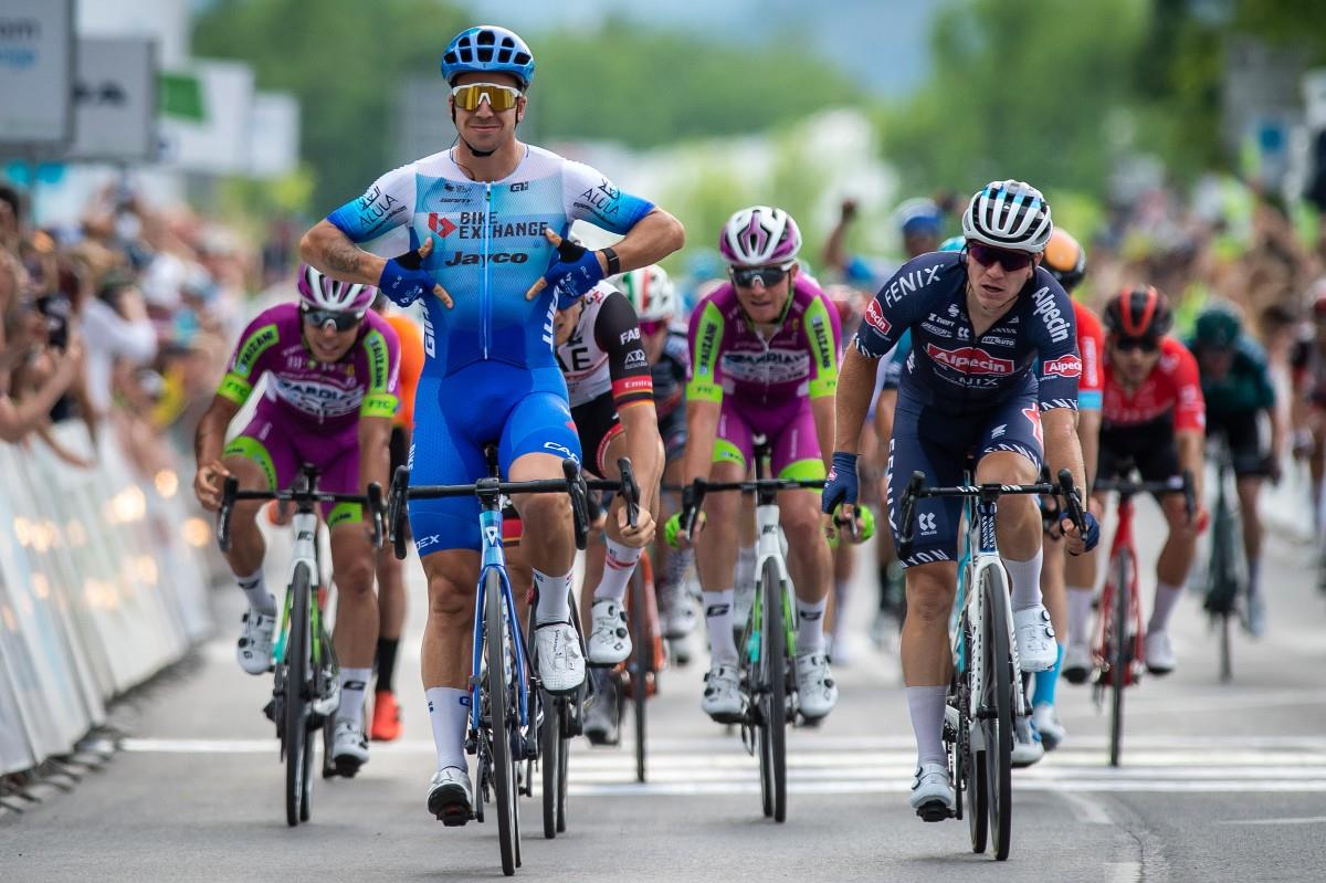 El holandés Groenewegen ganó la Etapa 2 de la Vuelta a Eslovenia. Foto: Twitter @TourOfSlovenia