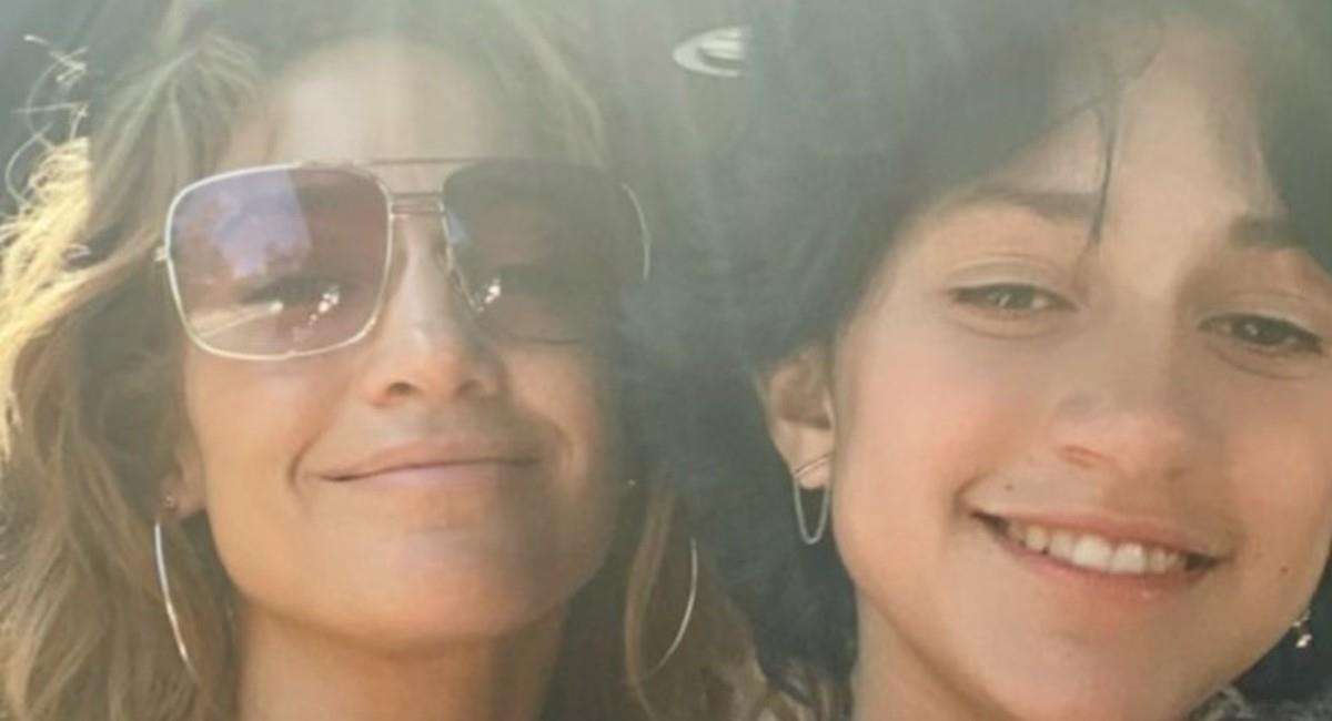 Jennifer López junto a su hija Emme. Foto: Instagram @jlo