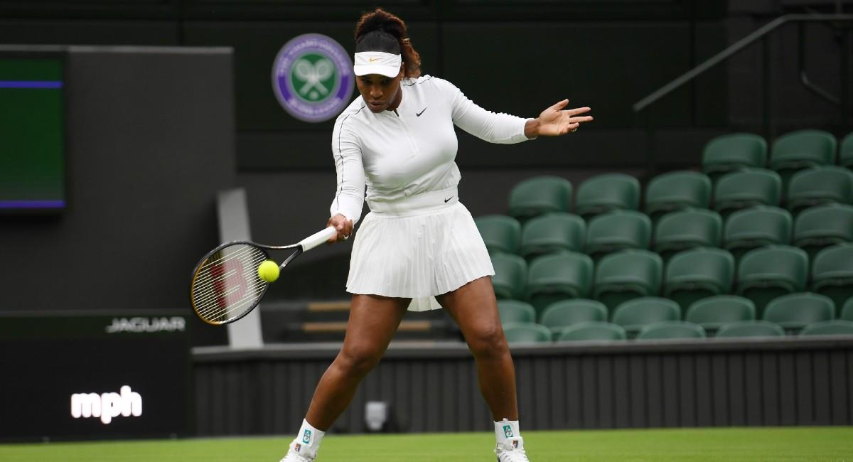 Serena Williams volverá a competir en sencillos después de un año de inactividad. Foto: EFE NEIL HALL