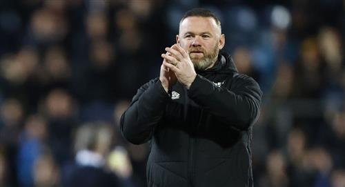 Rooney anuncia que deja su cargo como entrenador