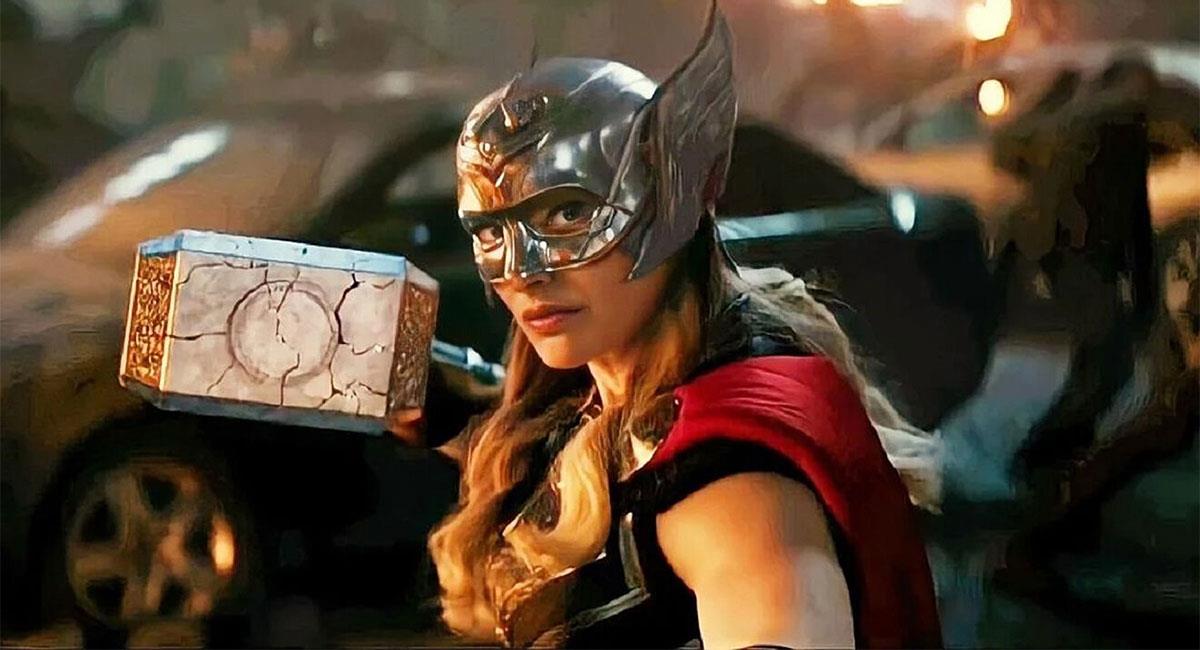 Natalie Portman da vida a 'Mighty Thor' en "Thor Love And Thunder". Foto: Twitter @thorofficial