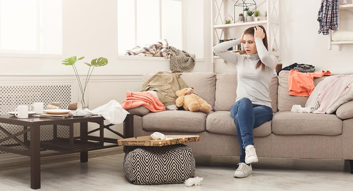La llamó “floja”: mujer dejó de limpiar su casa y esposo sorprendió con su reacción. Foto: Shutterstock