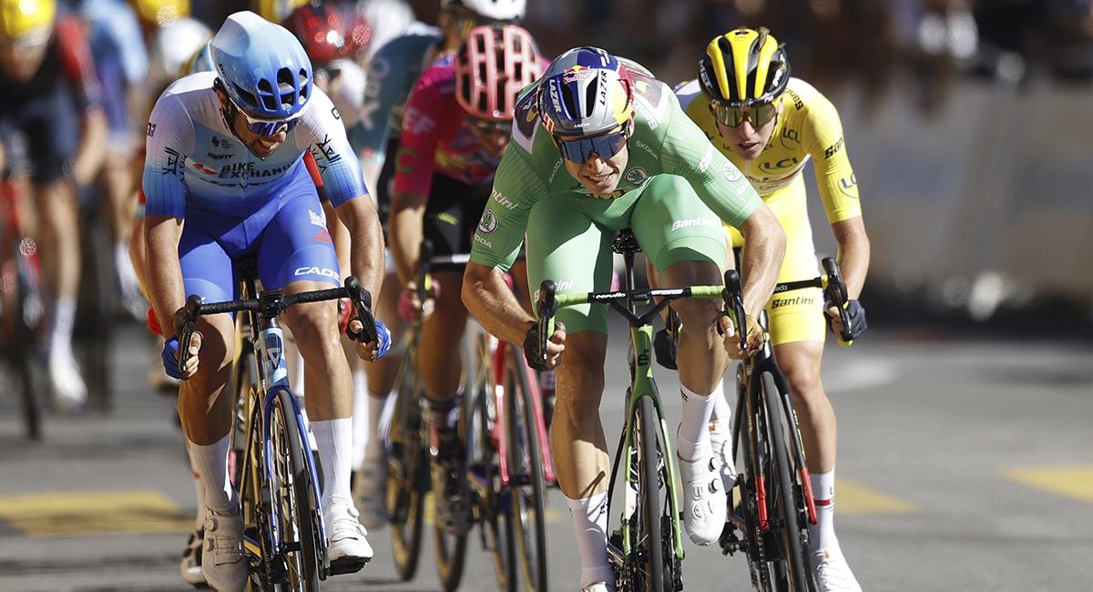 Wout Van Aert ganó la etapa 8 del Tour de Francia 2022. Foto: EFE