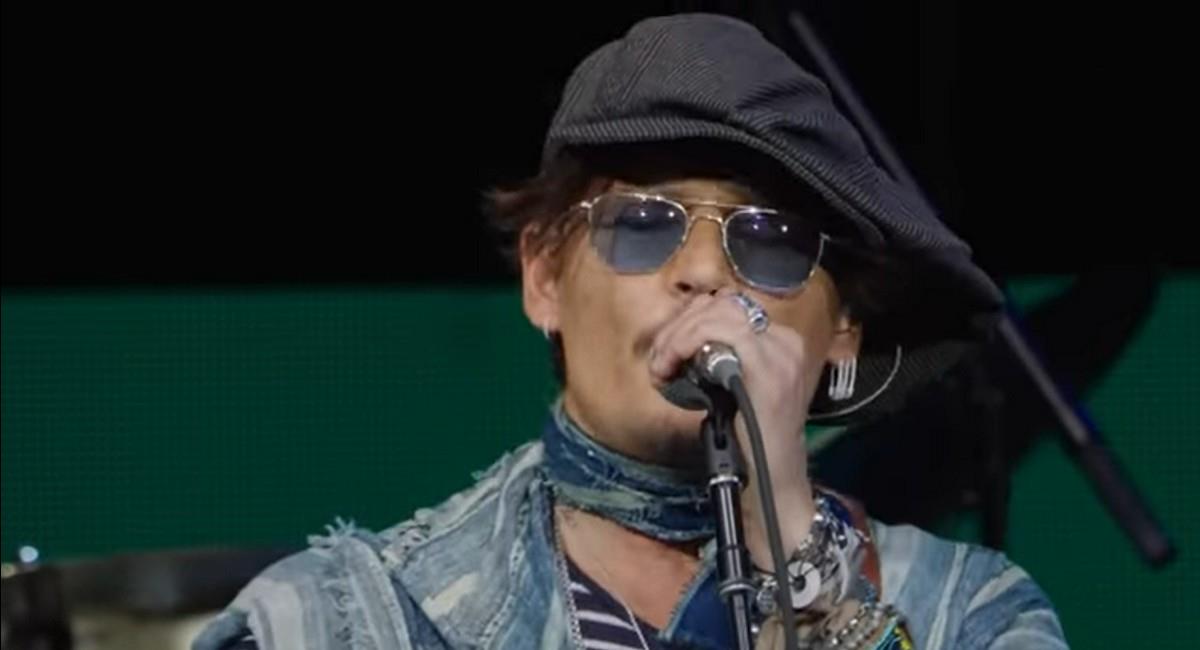 Johnny Depp en concierto. Foto: Youtube