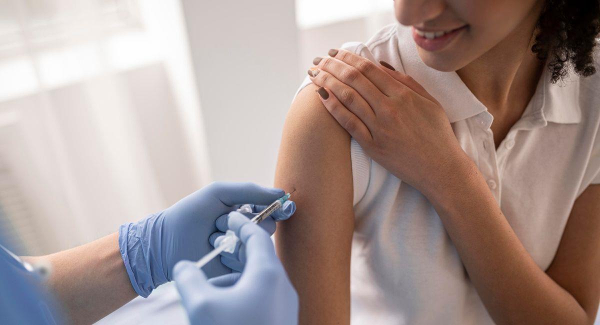 Nuvaxovid la nueva vacuna contra la covid-19. Foto: Freepik