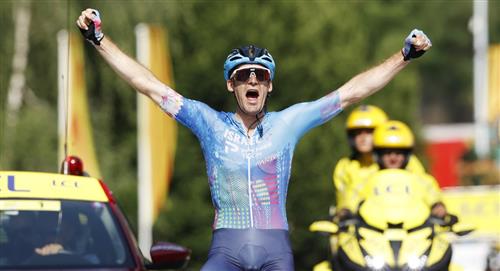 Hugo Houle levantó los brazos y se quedó con la etapa 16 del Tour