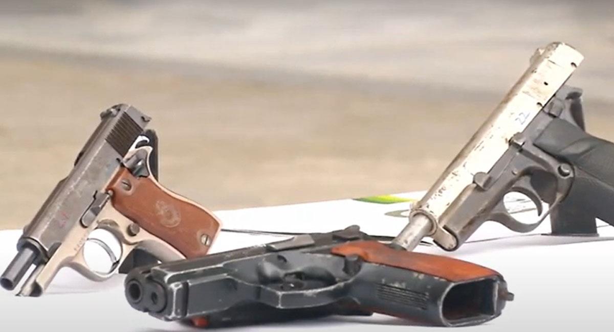 Las armas confiscadas son usadas y cuentan con diferentes casas de fabricación. Foto: Youtube