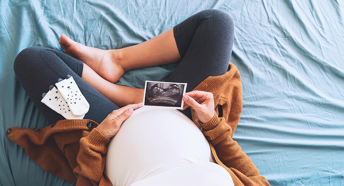 Si estás en búsqueda de un hijo, reza esta poderosa oración para quedar embarazada. Foto: Shutterstock
