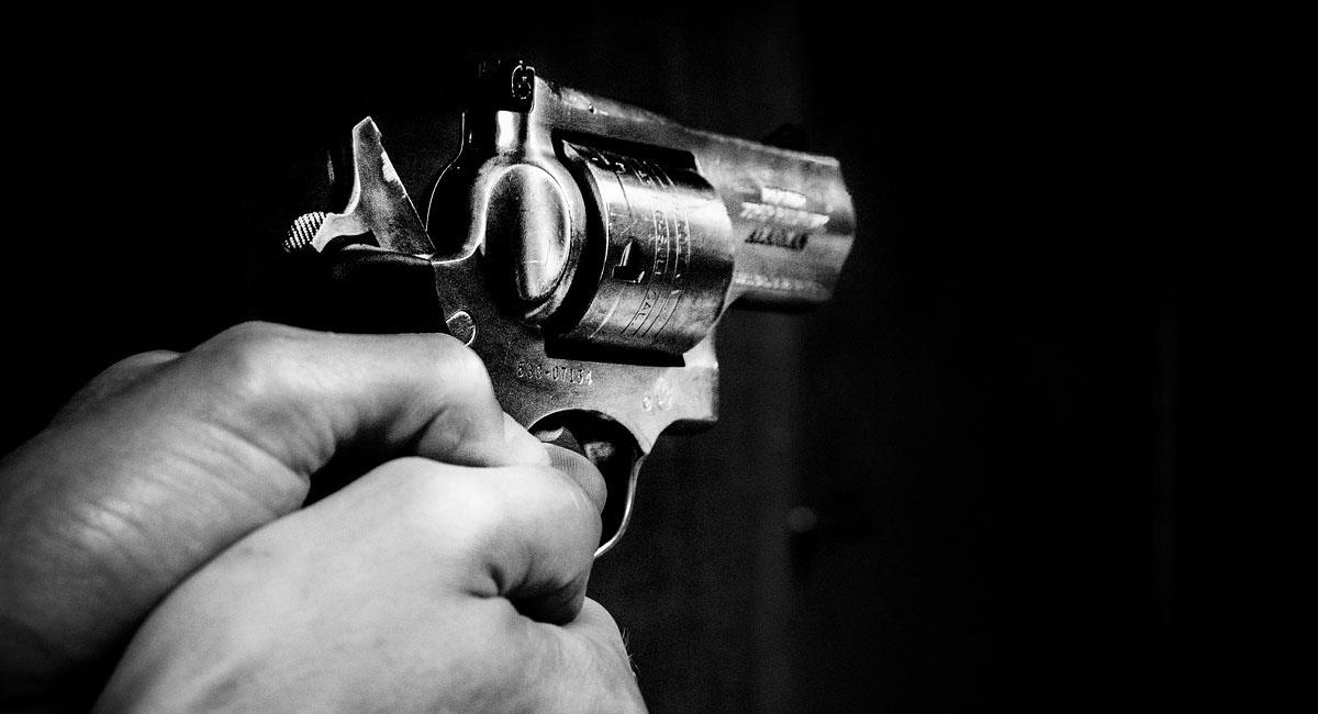 Hombres armados llegaron hasta la casa de un líder social en Tamalameque, Cesar, y lo asesinaron. Foto: Pixabay