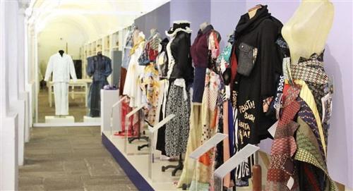 Centros culturales expondrán colección de ropa reciclada