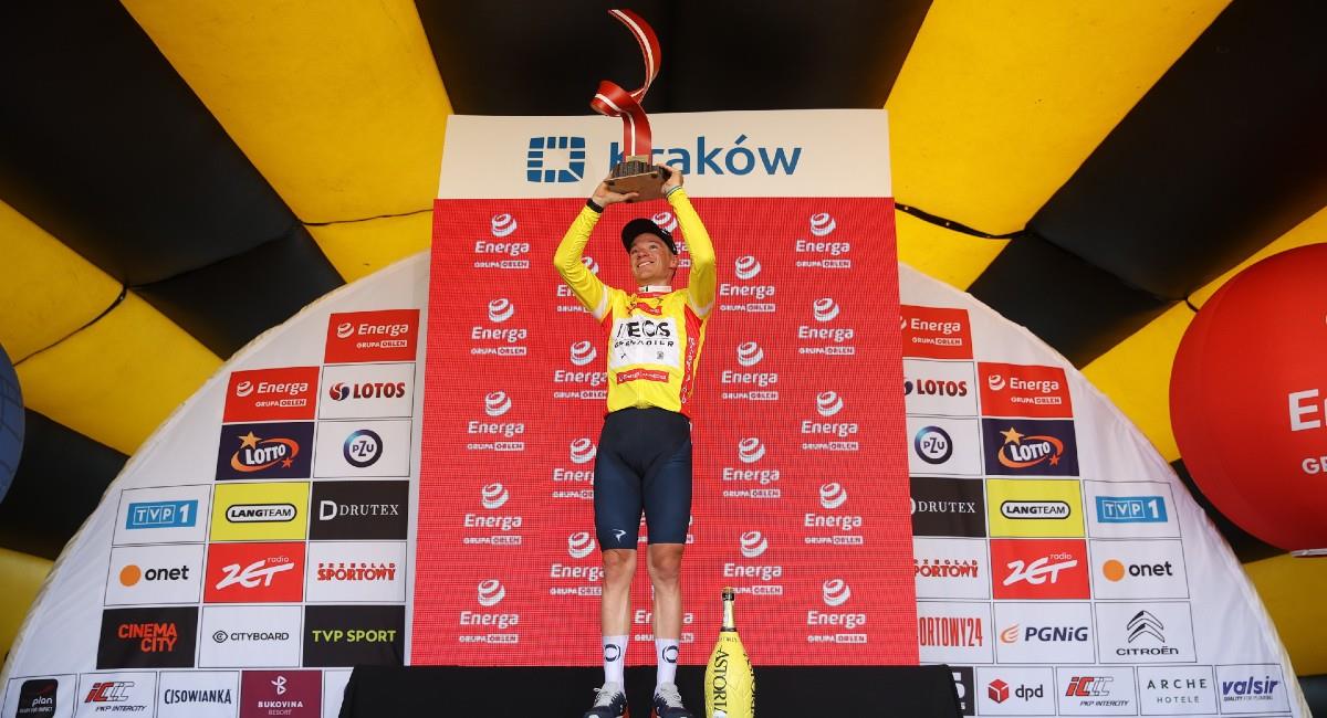 Ethan Hayter se coronó campeón de la Vuelta a Polonia. Foto: EFE Lukasz Gagulski