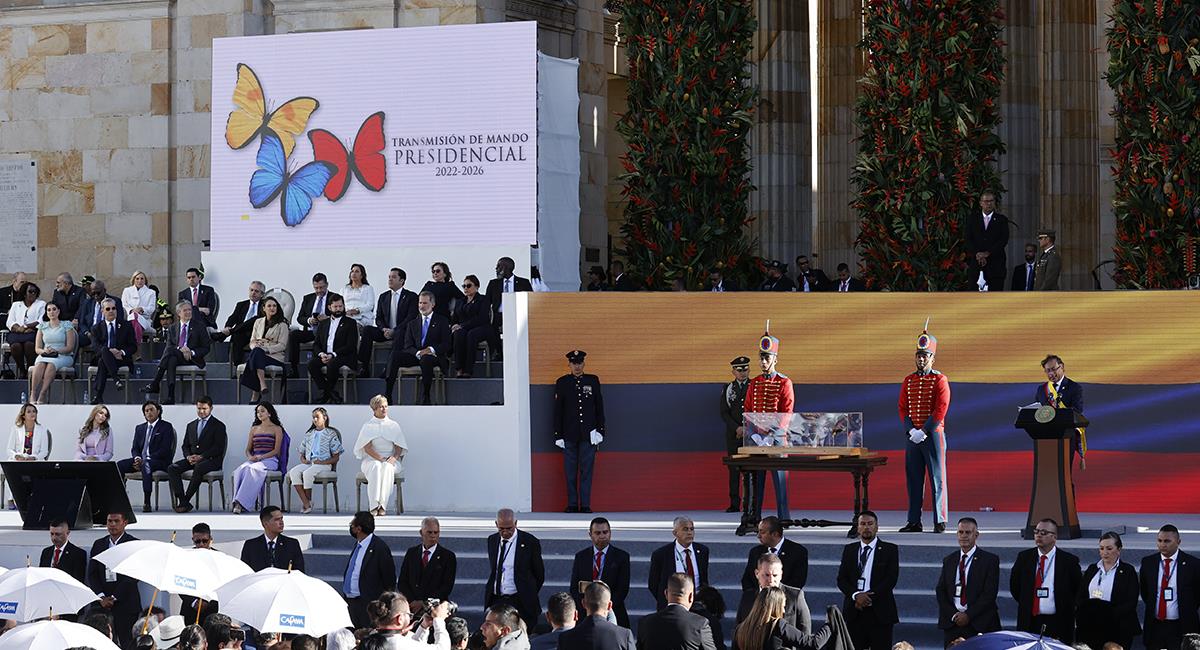 Vista general de la ceremonia de investidura del presidente Gustavo Petro. Foto: EFE EFE/ Mauricio Dueñas Castañeda