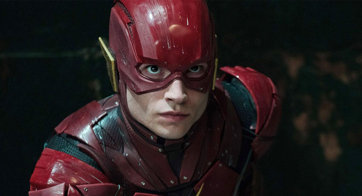 Ezra Miller tiene en problemas a Warner Bros con el estreno de "The Flash". Foto: Twitter @justiceleaguewb