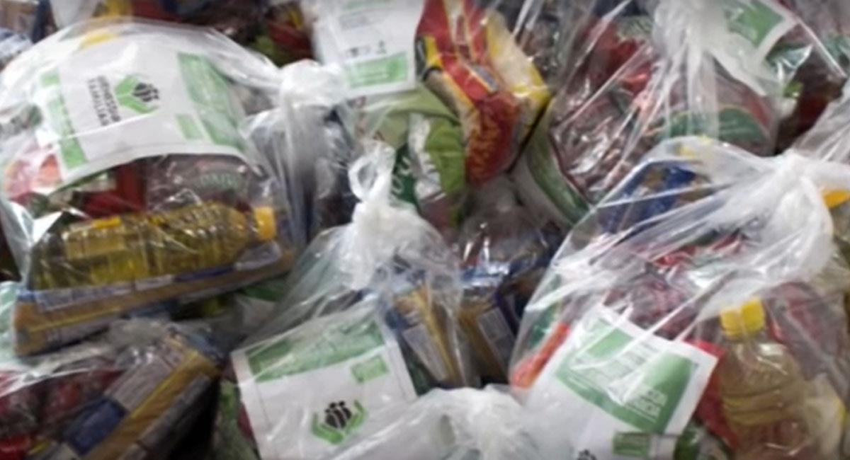 Presuntas irregularidades con la entrega de mercados en pandemia son denunciadas en Soacha. Foto: Youtube