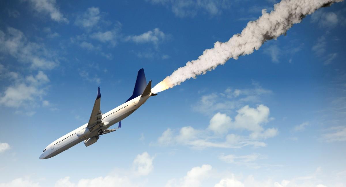 El avión que sobrevoló con 140 pasajeros tuvo que hacer un circuito en el aire sobre la terminal aérea para gastar combustible. Foto: Shutterstock