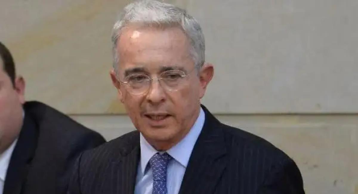 Uribe, a favor de la venta de las acciones que EPM tiene en UNE. Foto: Twitter